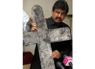 «Bhatti santo subito»,
lo chiede la gente